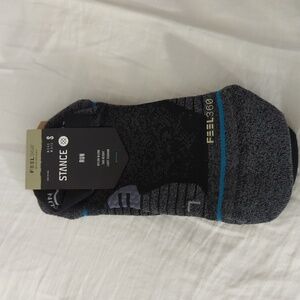 Stance performance feel 360 run socks size Small